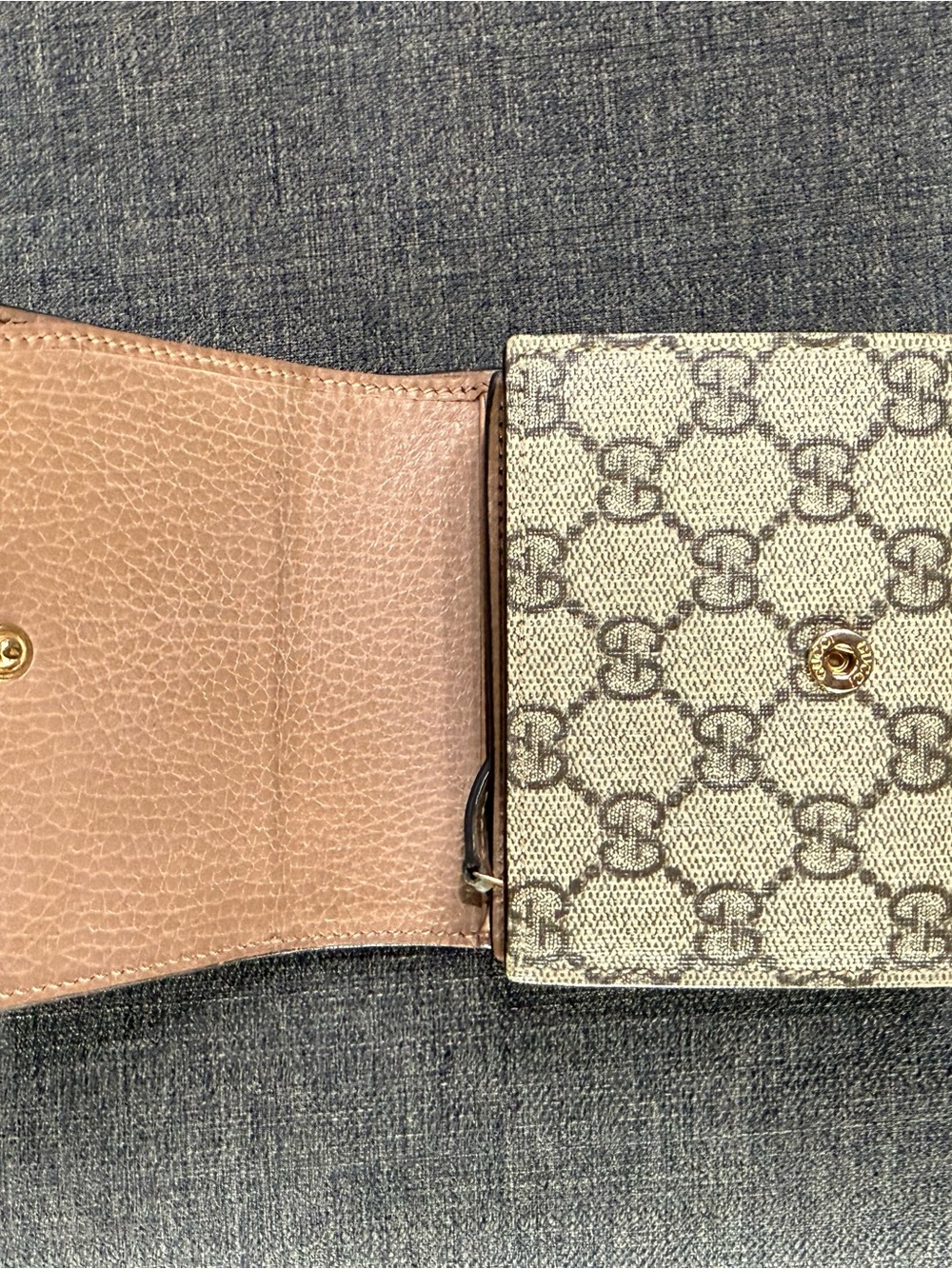 Gucci Rose Pink Leather Wallet with GG Canvas and Gold Logo - Picture 3 of 4